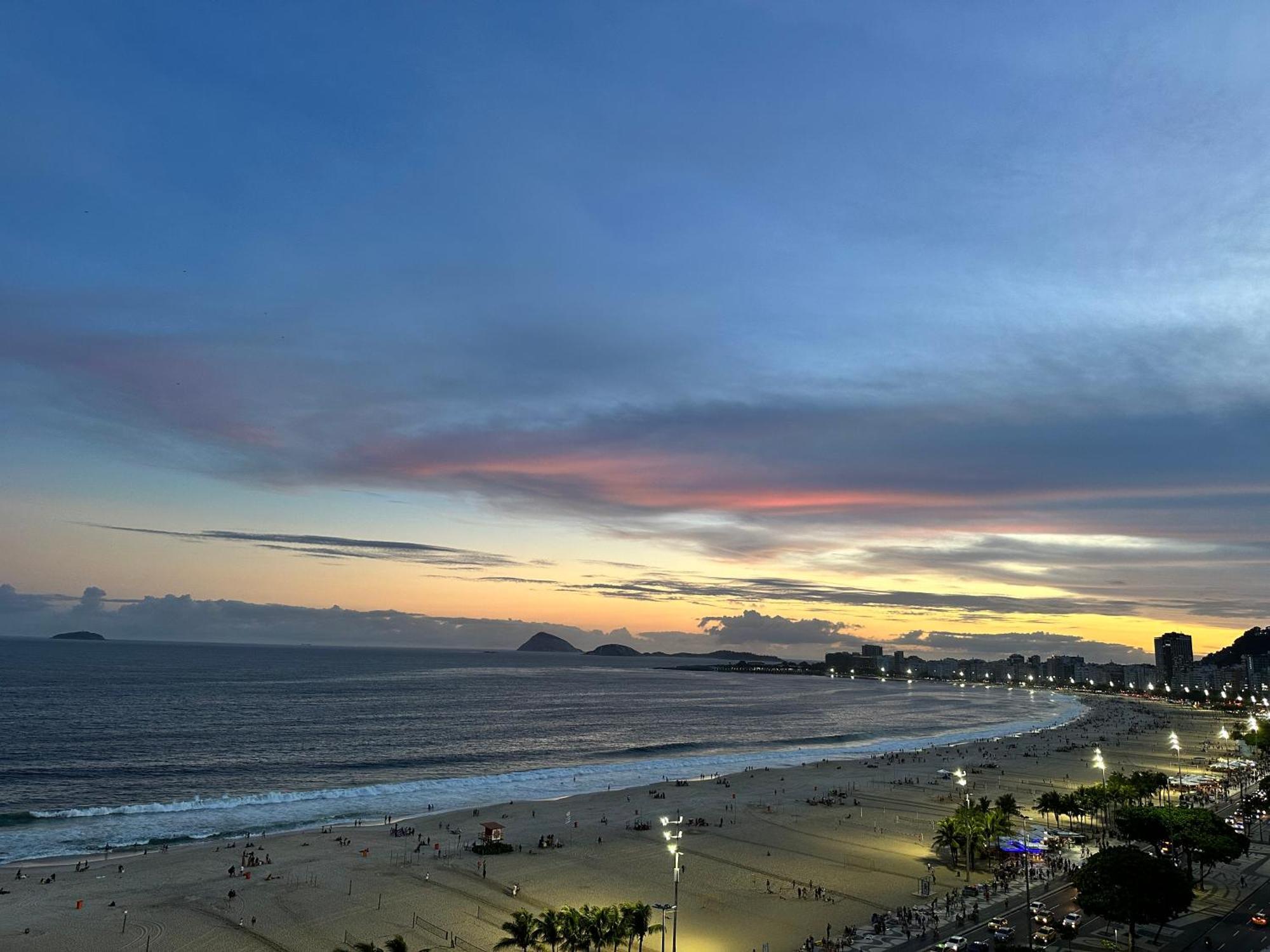 Coracao De Copacabana A 200m Da E Metro Apartment *